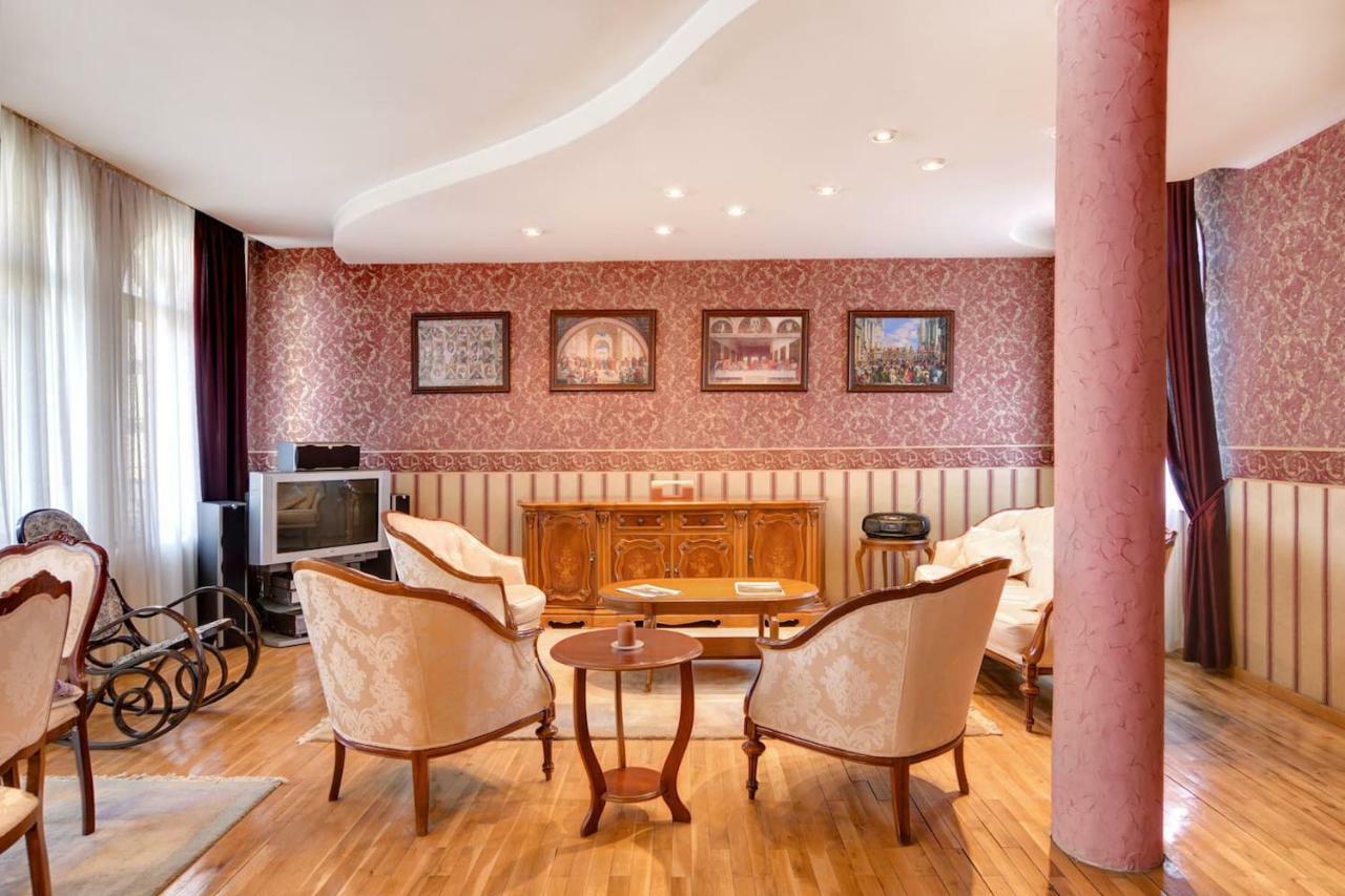 Aristocratic, Elegant, Designer Top Central Apartment Sofia Exterior photo